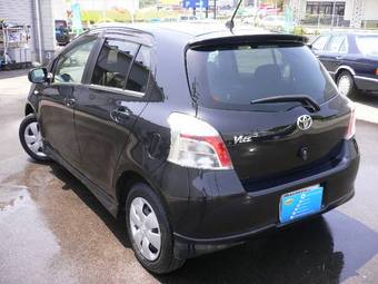 2007 Toyota Vitz Photos