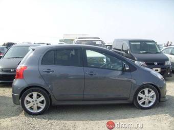 2007 Toyota Vitz Photos