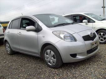 2007 Toyota Vitz Photos