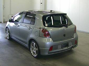 2007 Toyota Vitz Photos