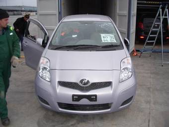 2008 Toyota Vitz Images