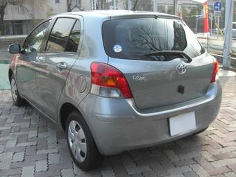 2008 Toyota Vitz Photos