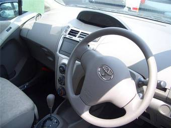 2008 Toyota Vitz Pictures
