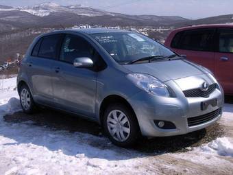 2008 Toyota Vitz Photos