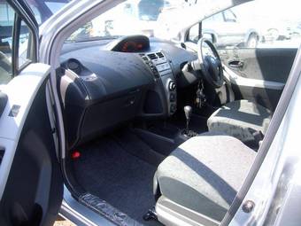 2008 Toyota Vitz Pics
