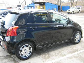 2008 Toyota Vitz Photos