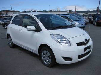 2008 Toyota Vitz Photos