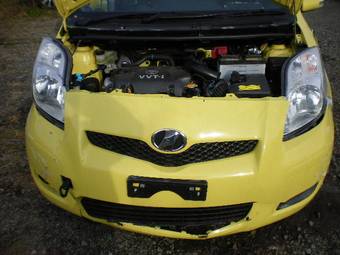 2009 Toyota Vitz Photos