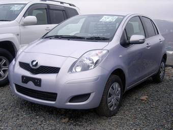 2009 Toyota Vitz Photos