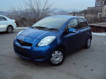 2009 Toyota Vitz Pics