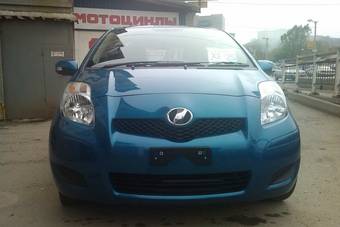 2009 Toyota Vitz Photos