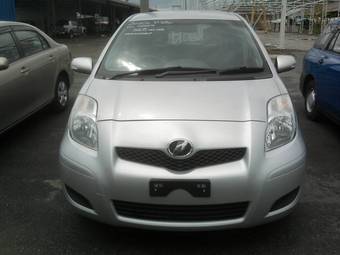 2010 Toyota Vitz Photos