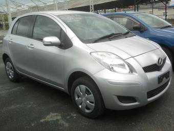 2010 Toyota Vitz Pictures