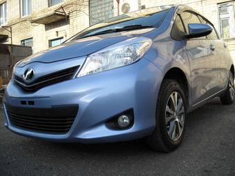 2011 Toyota Vitz Pictures