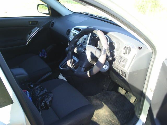 2002 Toyota Voltz