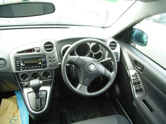 2002 Toyota Voltz Photos