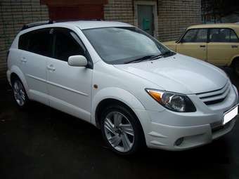 2002 Toyota Voltz Pictures
