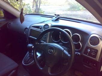 2002 Toyota Voltz Photos