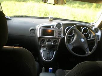 2002 Toyota Voltz Images
