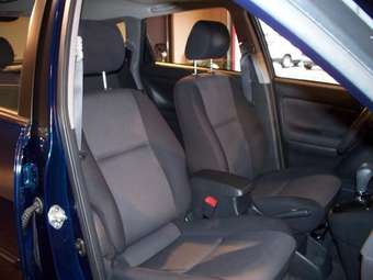 2004 Toyota Voltz Photos