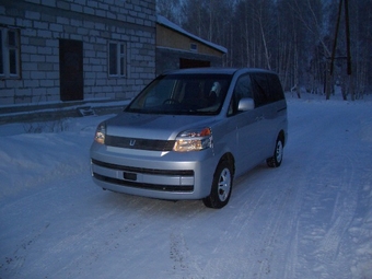 2002 Toyota Voxy