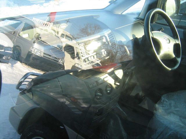 2002 Toyota Voxy