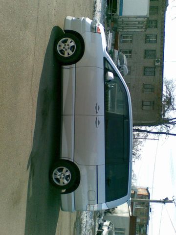 2002 Toyota Voxy