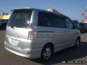 2002 Toyota Voxy For Sale