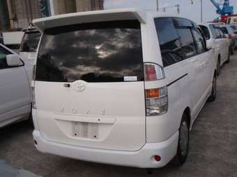 2002 Toyota Voxy For Sale