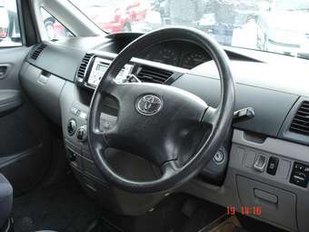 2002 Toyota Voxy For Sale