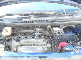 2002 Toyota Voxy Images
