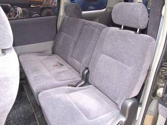2002 Toyota Voxy Pictures