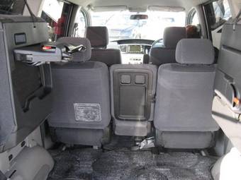 2002 Toyota Voxy Pictures