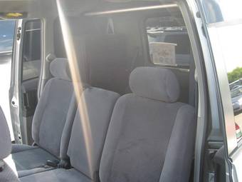 2002 Toyota Voxy Pics