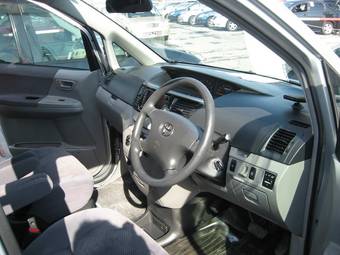 2002 Toyota Voxy For Sale