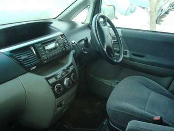 2003 Toyota Voxy For Sale