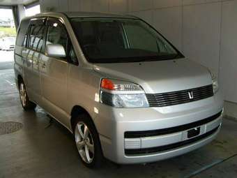 2003 Toyota Voxy For Sale