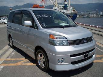 2003 Toyota Voxy For Sale