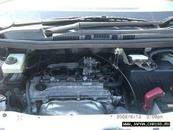 2003 Toyota Voxy Pictures