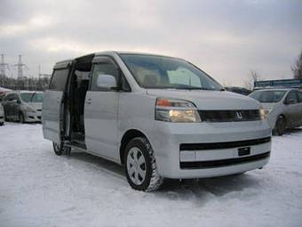 2003 Toyota Voxy For Sale
