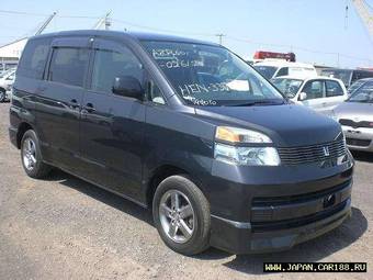 2004 Toyota Voxy For Sale