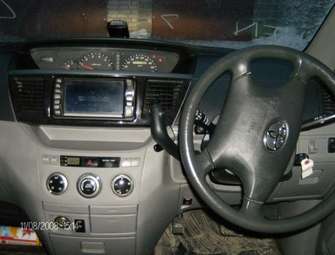 2005 Toyota Voxy Pictures