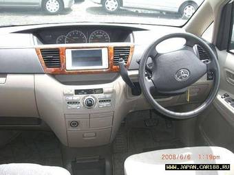 2005 Toyota Voxy For Sale