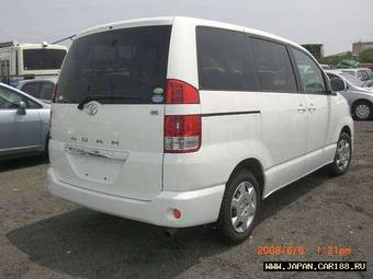 2005 Toyota Voxy For Sale