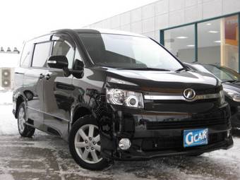 2006 Toyota Voxy Pictures