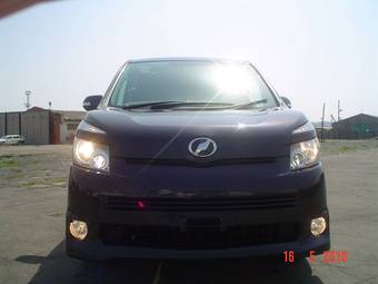 2008 Toyota Voxy Pictures