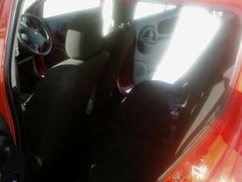 2002 Toyota WiLL Cypha Images