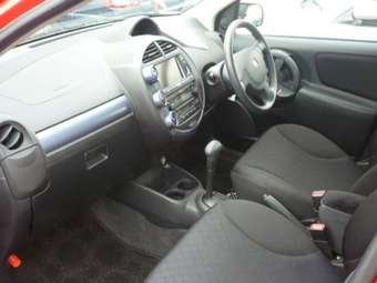 2002 Toyota WiLL Cypha Images