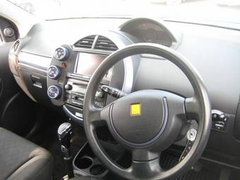 2002 Toyota WiLL Cypha Pictures
