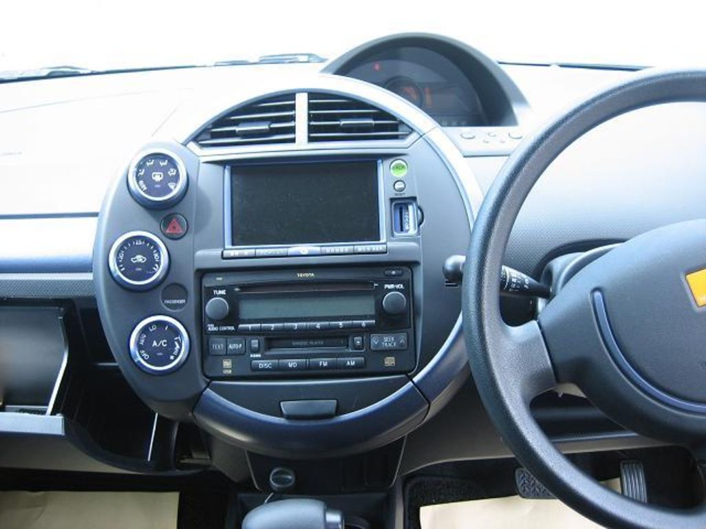 2003 Toyota WiLL Cypha